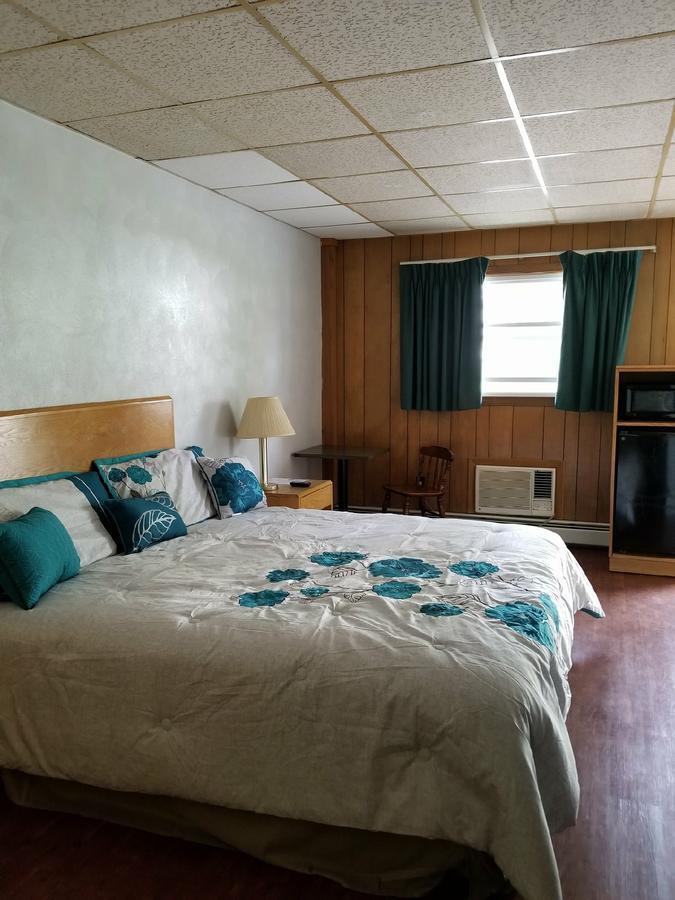 Pittsfield Motor Inn エクステリア 写真