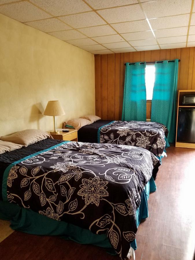 Pittsfield Motor Inn エクステリア 写真