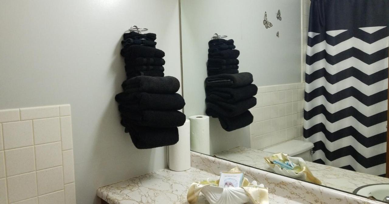 Pittsfield Motor Inn エクステリア 写真
